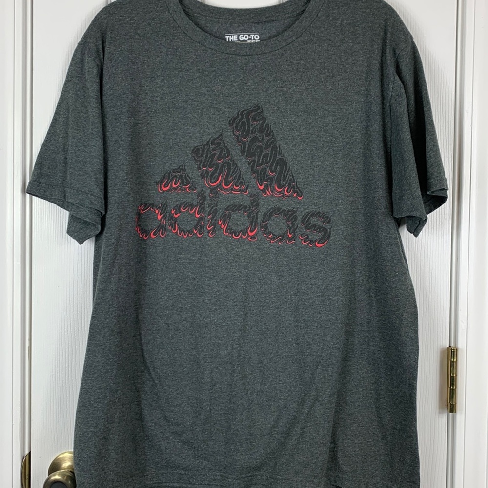 Adidas The Go-To Tee Heather dark grey short sleeved tee shirt size large.